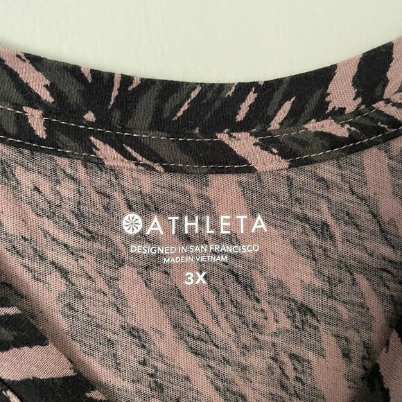 Athleta Plus Size 3X Printed Organic Daily Tee Short Sleeve Shirt - Picture 2 of 6